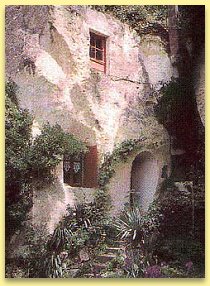 toglodyte hill dwelling